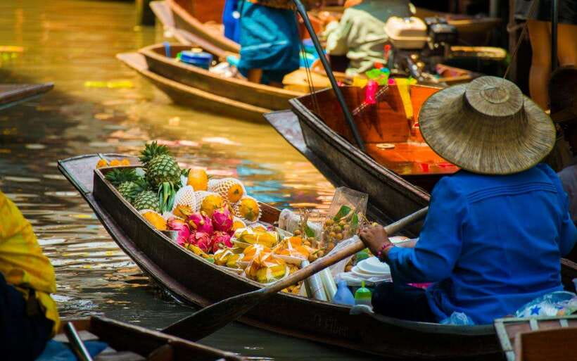 Bangkok: Damnoen Saduak and Train Market with Boat Ride - Maeklong Railway Market: the thrill, the timing, and how to watch safely