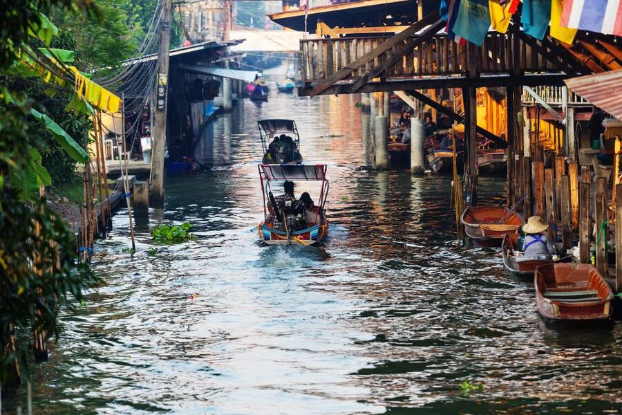 Bangkok: Damnoen Saduak, Train Market & Mahanakhon Day Trip - Should You Book This Day Trip?