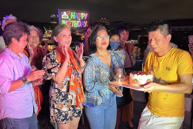 Bangkok Dinner Cruise with Intl Buffet, Live Music & Hotel Pickup - Who this Bangkok dinner cruise fits best
