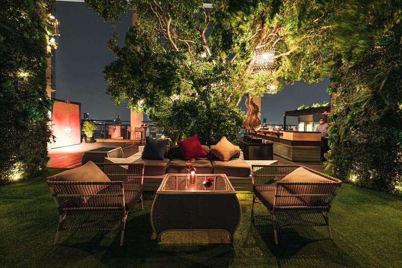 Bangkok: Enjoy Fine Thai Food with Panoramic Rooftop Views - Logistics that matter: transportation, arrival timing, and dress rules