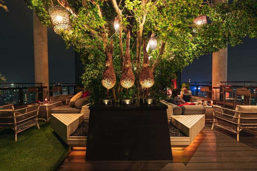 Bangkok: Enjoy Fine Thai Food with Panoramic Rooftop Views - Who this Bangkok rooftop dinner is for
