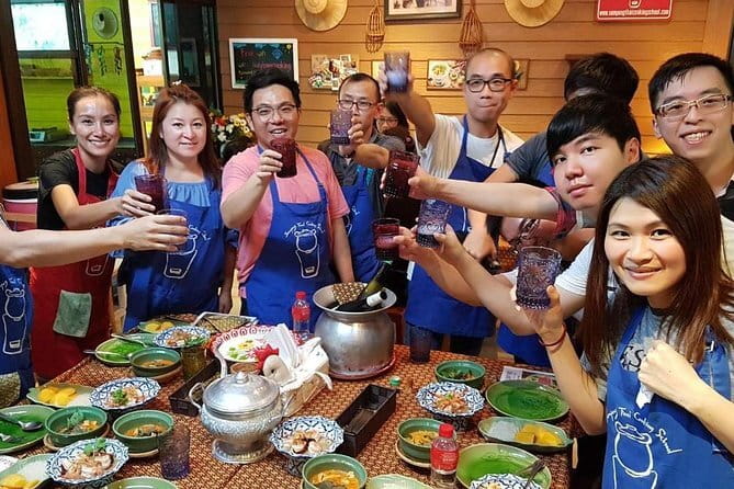 Bangkok Evening Food Tour by Tuktuk - Who this tour fits best, and who should skip it