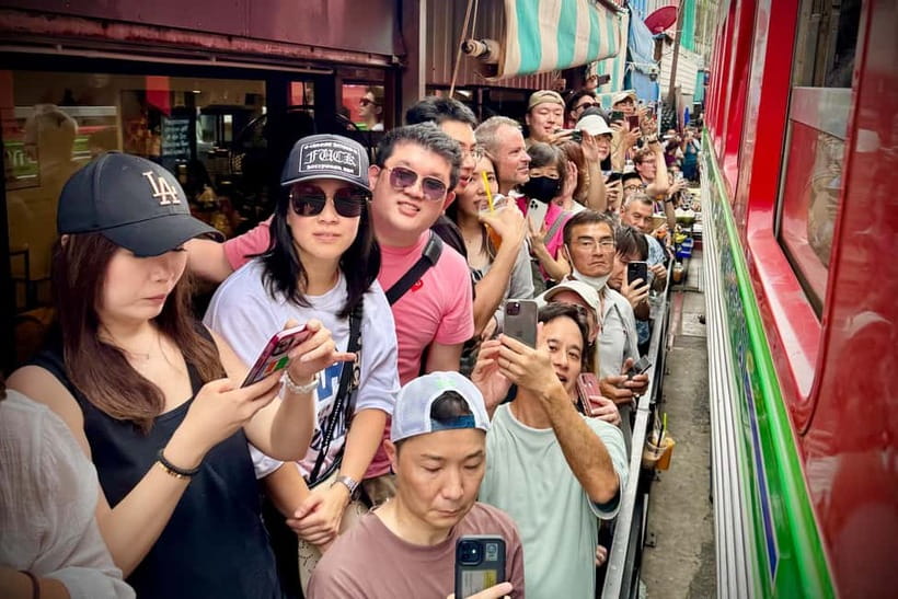 Bangkok: Floating Market and Train Market Experience - Why Maeklong and Damnoen Saduak work as a combo