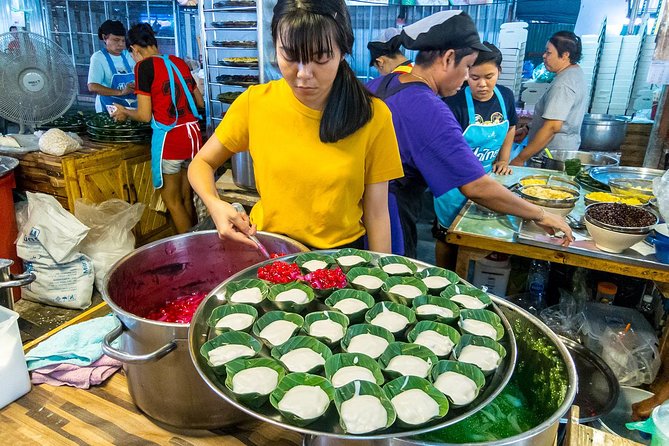 Bangkok Floating Markets and Boat Tour - Lunch, Bottled Water, and What Your $65 Covers