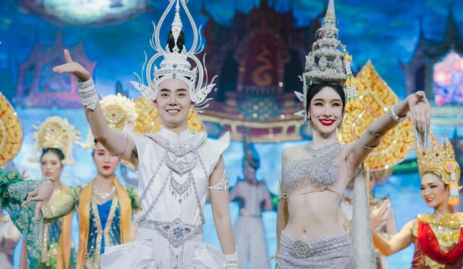 Bangkok: Golden Dome Cabaret Show Entry Ticket - Drinks, food, and how to plan your night around the one-hour schedule