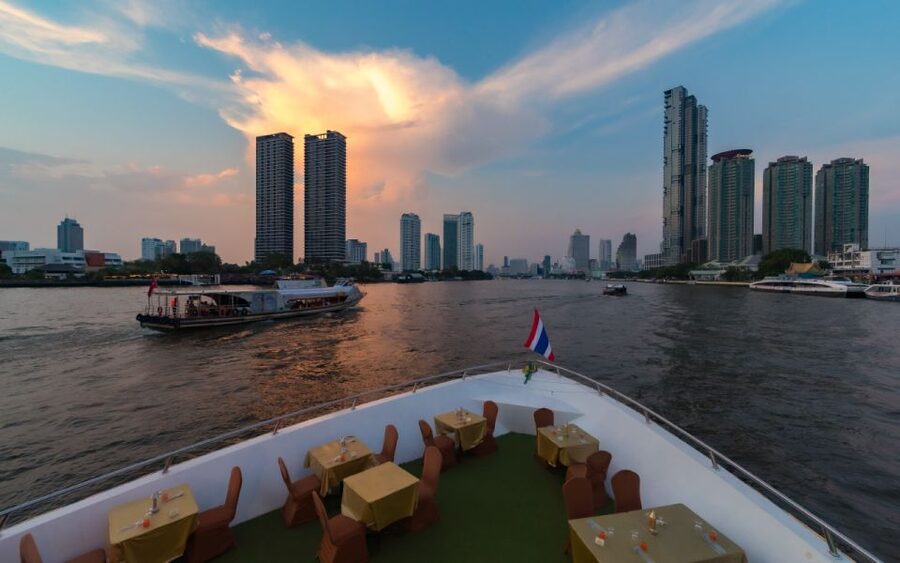 Bangkok: Grand Chao Phraya Dinner Cruise with Live Show - Should you book the Bangkok Chao Phraya dinner cruise?
