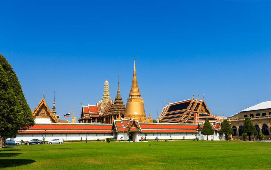 Bangkok: Grand Palace Skip-the-Line Entry Ticket - Wat Phra Kaew and the Emerald Buddha: what to look for