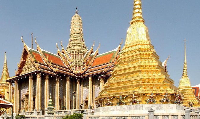 Bangkok Grand Palace Tour with Convenient Hotel Transfer - Grand Palace and Wat Phra Kaew, in one guided half-day