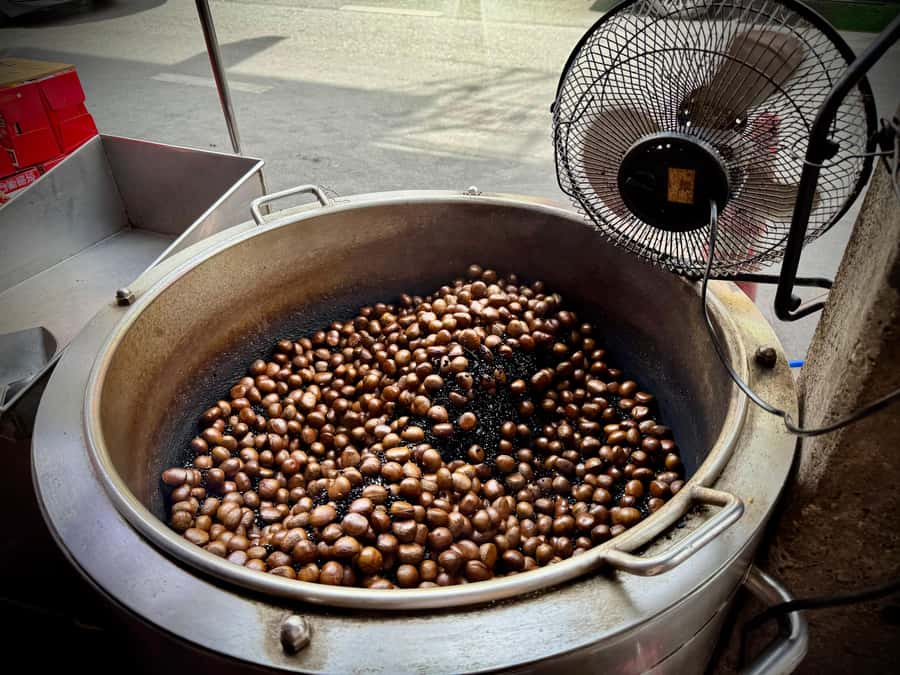 Bangkok: Grand Palace, Wat Pho and Chinatown Walking Tour - What to bring, and what will get you turned away