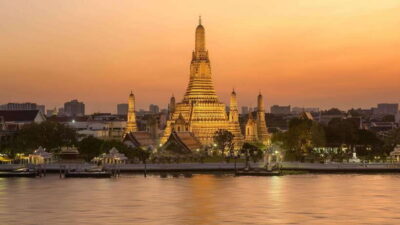 Grand Palace, Wat Pho, and Wat Arun Guided Tour