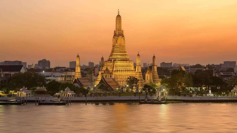 Bangkok: Grand Palace, Wat Pho, and Wat Arun Guided Tour - Key takeaways