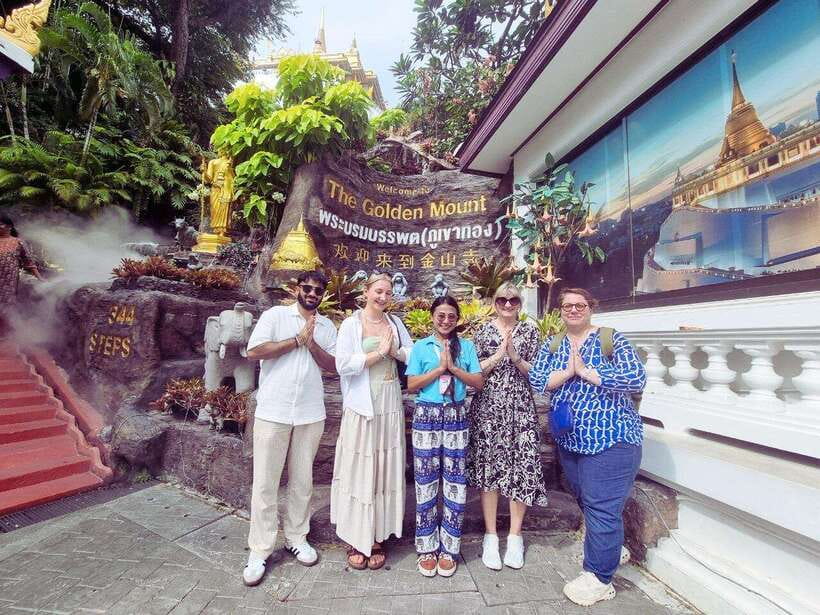 Bangkok: Grand Palace, Wat Pho, Wat Arun and Wat Sa Ket Tour - Lunch, transport, and where the day actually fits