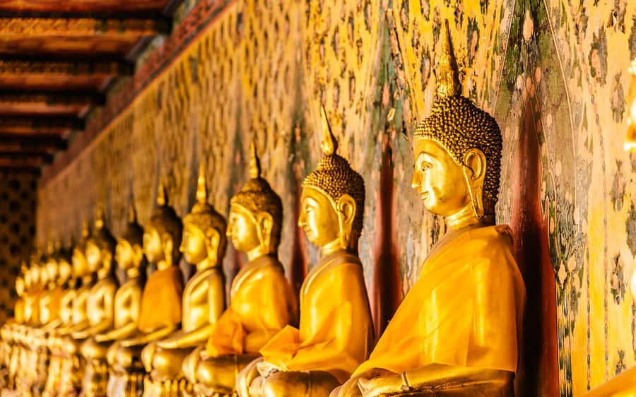 Bangkok: Grand Palace, Wat Pho, & Wat Arun Walking Tour - Wat Phra Kaew and the Grand Palace complex: the Emerald Buddha stop