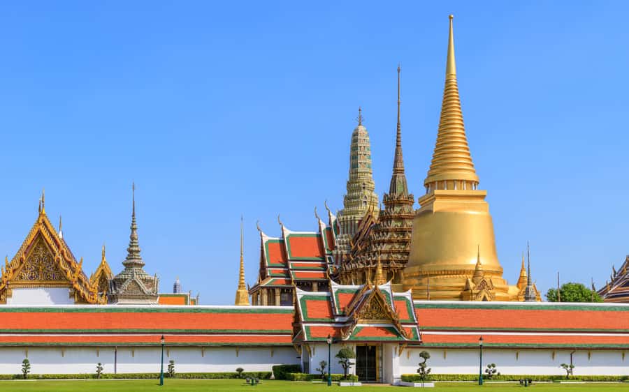 Bangkok: Grand Palace, Wat Pho, & Wat Arun Walking Tour - Should you book this Wat Phra Kaew, Wat Pho, Wat Arun walking tour?