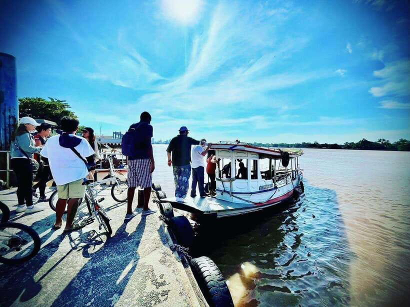 Bangkok green oasis guided bike tour with boat ride - How the riverboat sets the mood fast