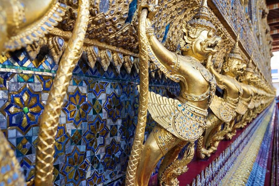 Bangkok: Half-Day Temple and Grand Palace Group Tour - Key Points Worth Clutching Before You Go