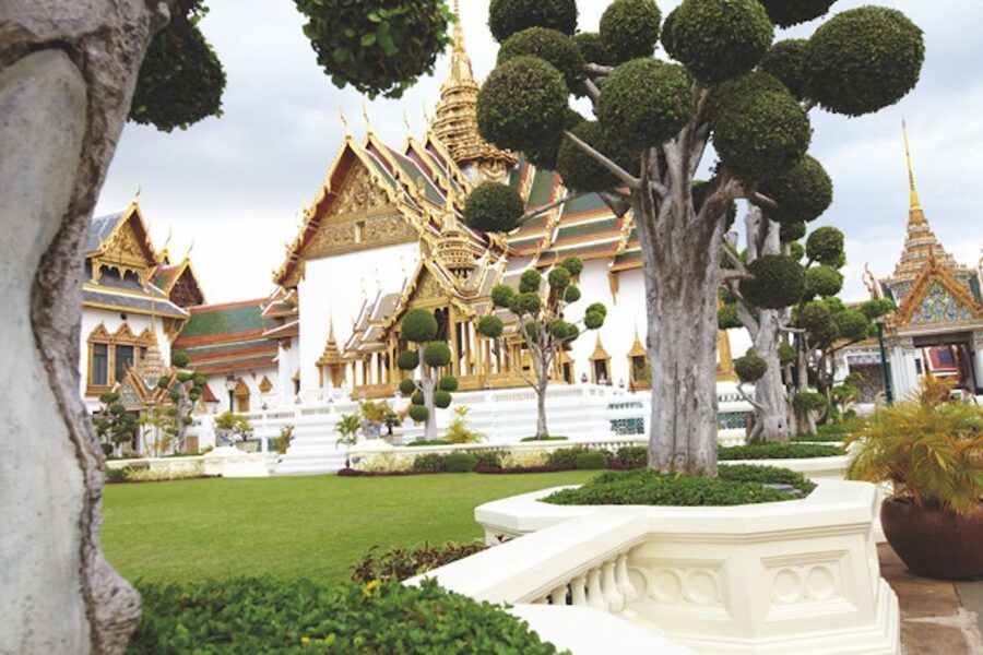 Bangkok: Half-Day Temple and Grand Palace Group Tour - Should You Book the Bangkok Half-Day Temple and Grand Palace Tour?