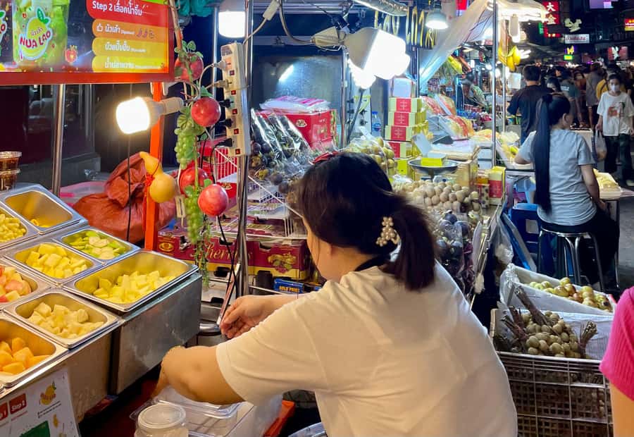 Bangkok: Highlights with Food Tour & Sunset in Wat Arun - Chinatown street food tasting: where the night gets real