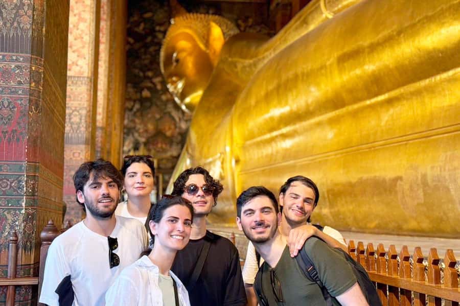 Bangkok in a Day: Must-Visit Highlights Tour with a Guide - Crossing the Chao Phraya to Wat Arun: the 70-meter tower moment