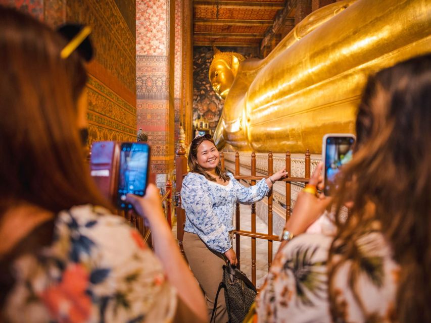 Bangkok: Instagram Spots & Half-Day Temples Tour - Responsible touring: glass-bottled water and carbon offset credits