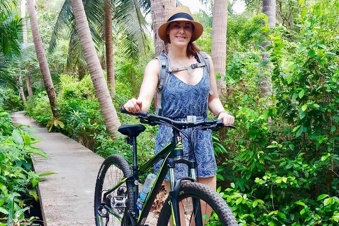 Bangkok Jungle Bike Tour - Hotel-pickup & Lunch - Lunch by the River: Food Fuel That Actually Tastes Like Thailand