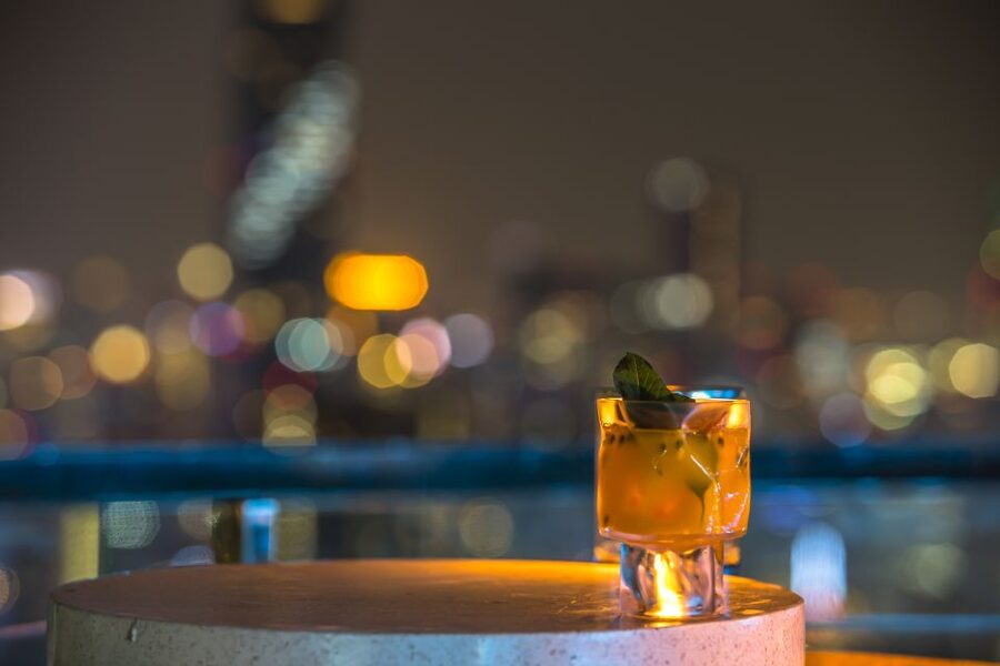 Bangkok: Lebua Rooftop Bar Reservation & Round-Trip Transfer - Small practical tips that make a big difference
