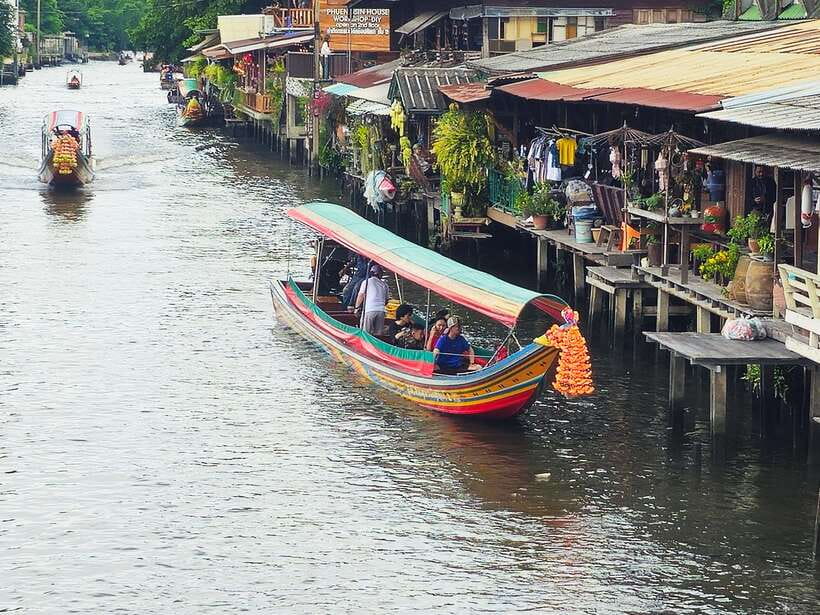 Bangkok Long Boat Canal a Big Buddha & Culture Markets Tour - The Thonburi water taxi leg and early canal views
