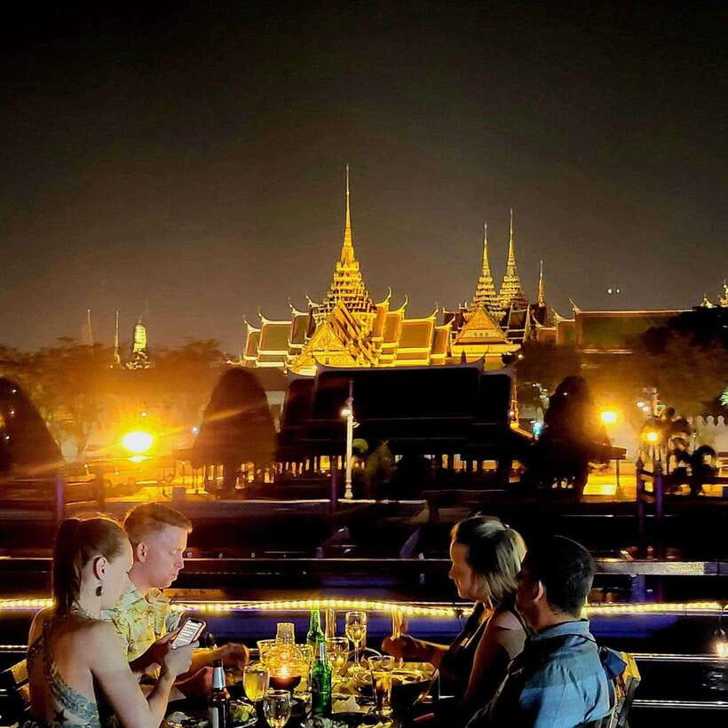 Bangkok: Luxury White Dinner Cruise Free Flow Beer and Wine - Boarding and logistics: the part that can make or break your night
