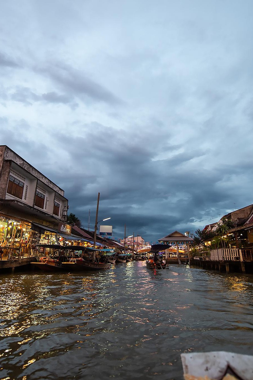 Bangkok: Maeklong Railway Market and Amphawa Floating Market - Price and Logistics: is $48 actually good value?