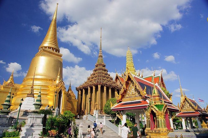 Bangkok Markets, Palaces and Temples Excursion - Group size and the Spanish guide experience