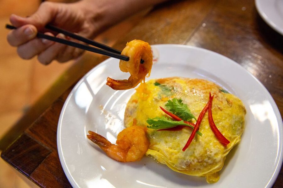 Bangkok: Markets, Temples and Food Night Tour by Tuk Tuk - Tuk Tuk Comfort, Safety, and How to Dress for Night Markets