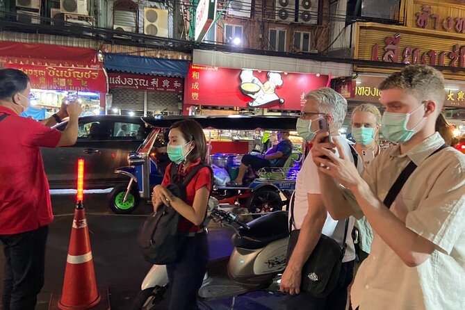 Bangkok: Michelin Guide Street Food Tour by Tuk Tuk - Entering Chinatown by tuk tuk, not on guesswork