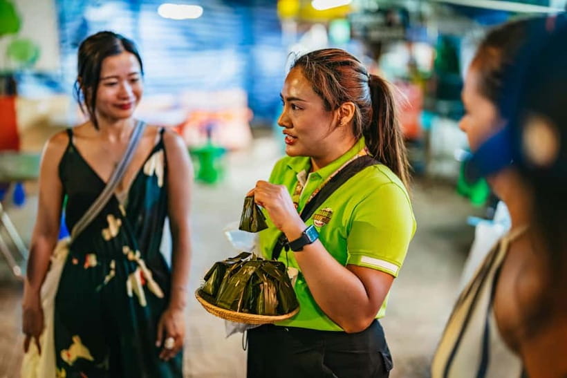 Bangkok: Midnight Food Tour by Tuk-Tuk - Meeting at Sam Yan MRT Exit 2, then rolling into the night