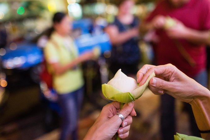 Bangkok Midnight Food Tuk Tuk Tour - Stop 2, Pathum Wan: Isaan and north-eastern Thai food focus