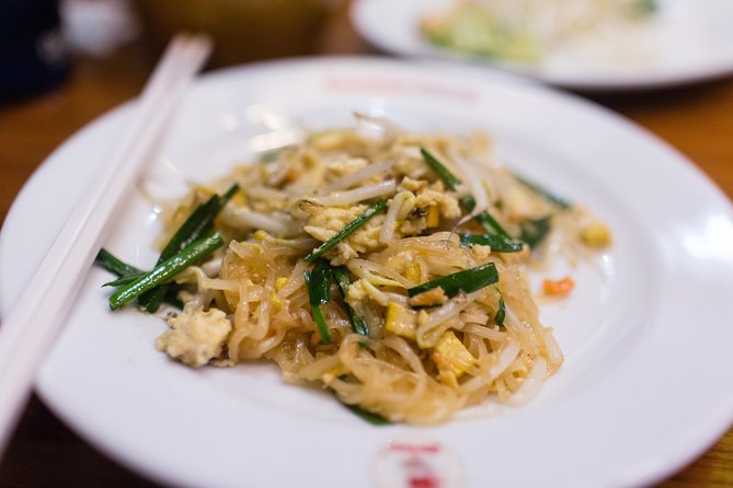 Bangkok Midnight Food Tuk Tuk Tour - Stop 3, Bangkok street food: more classics, more variety
