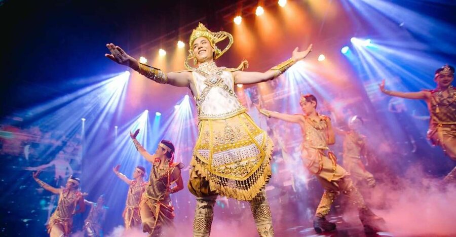 Bangkok: Mirinn Theatre Cabaret Show Admission Ticket - Costumes, Makeup, and Choreography: Why the Production Feels Big