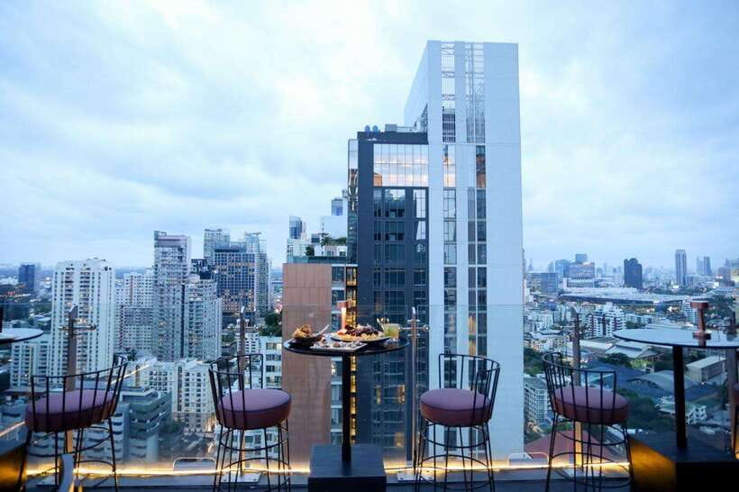 Bangkok: Mojjo Rooftop Lounge & Bar Food & Beverage Package - What Happens During Your 1.5 Hours: A Simple Rooftop Flow
