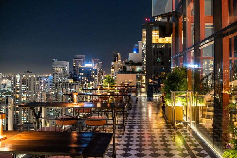 Bangkok: Mojjo Rooftop Lounge & Bar Food & Beverage Package - Rules That Matter: What You Can Bring, Wear, and Skip