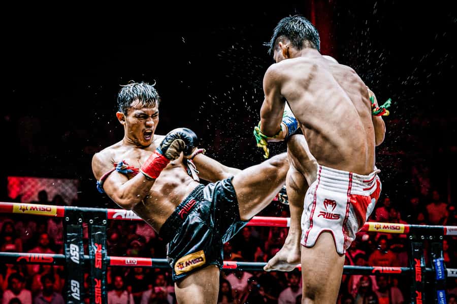 Bangkok: Muay Thai Boxing Tickets at Rajadamnern Stadium - Food, drinks, and what the venue lets you do
