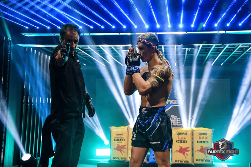 Bangkok: Muay Thai Match at Lumpinee Boxing Stadium - The crowd atmosphere you cannot buy with upgrades