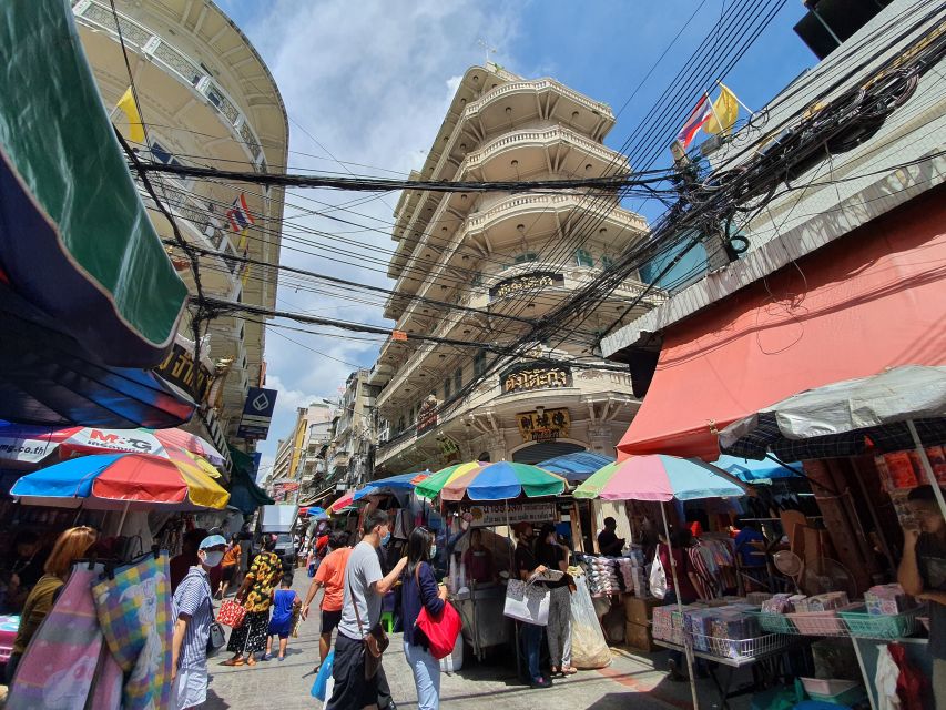 Bangkok: Must things to see in China town, Small group - Cozy Cafe Time and Shopping Without the Pressure