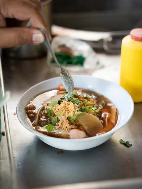 Bangkok: Must-Try Hidden Bike & Food Experience - Street-food sampler: local restaurant and bakery dessert break