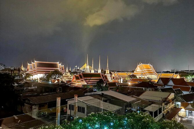 Bangkok Night Bike Tour -Hotel-pickup & Dinner - Chinatown and Yaowarat Street-Food Stops, Where the Night Feels Alive