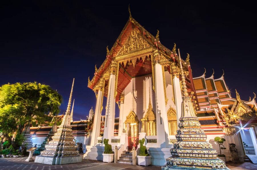 Bangkok: Night Bike Tour with Temples & Flower Market Visit - Price and Inclusions: What You Get for $35