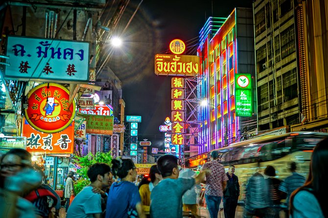 Bangkok Night Michelin Foodie Tour in Chinatown with 15+ tastings - Stop 5 and 6: fishball noodles, comfort food with Michelin-level credibility