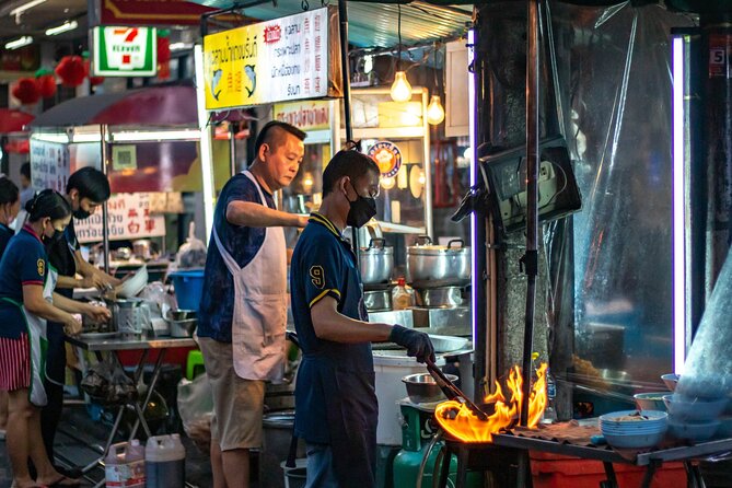 Bangkok Night Tour: Wat Arun, Wat Pho, Chinatown & Tuk Tuk Ride - Price and value: what $39 covers and what costs extra