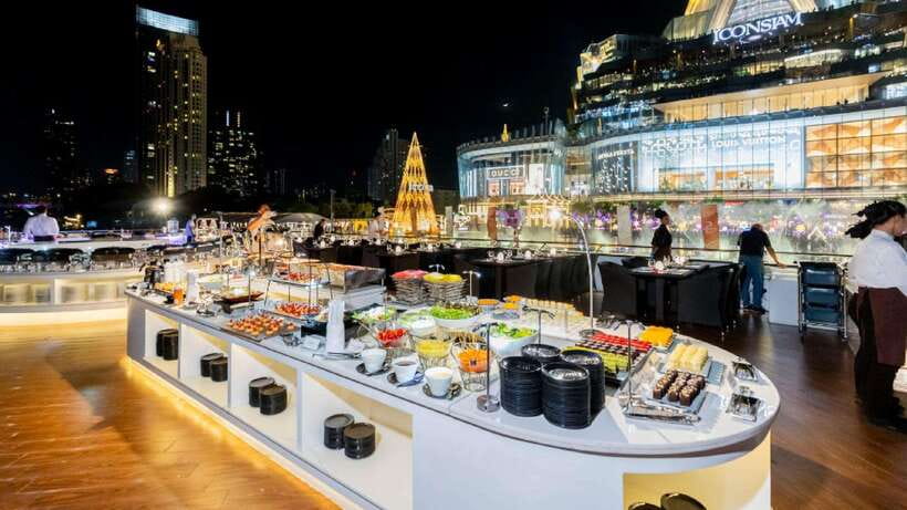 Bangkok: Opulence Luxury Dinner Cruise with Hotel Transfer - The dinner buffet: Thai, international, seafood, and desserts