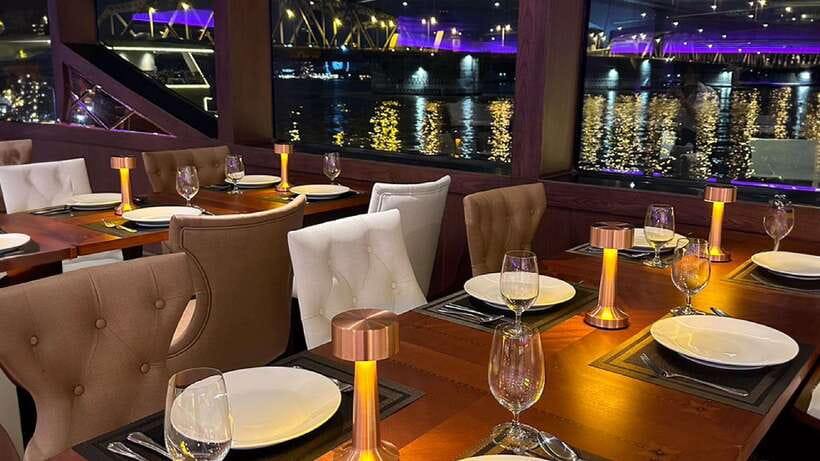 Bangkok: Opulence Luxury Dinner Cruise with Hotel Transfer - Your river route: what you’ll pass between iconic stops