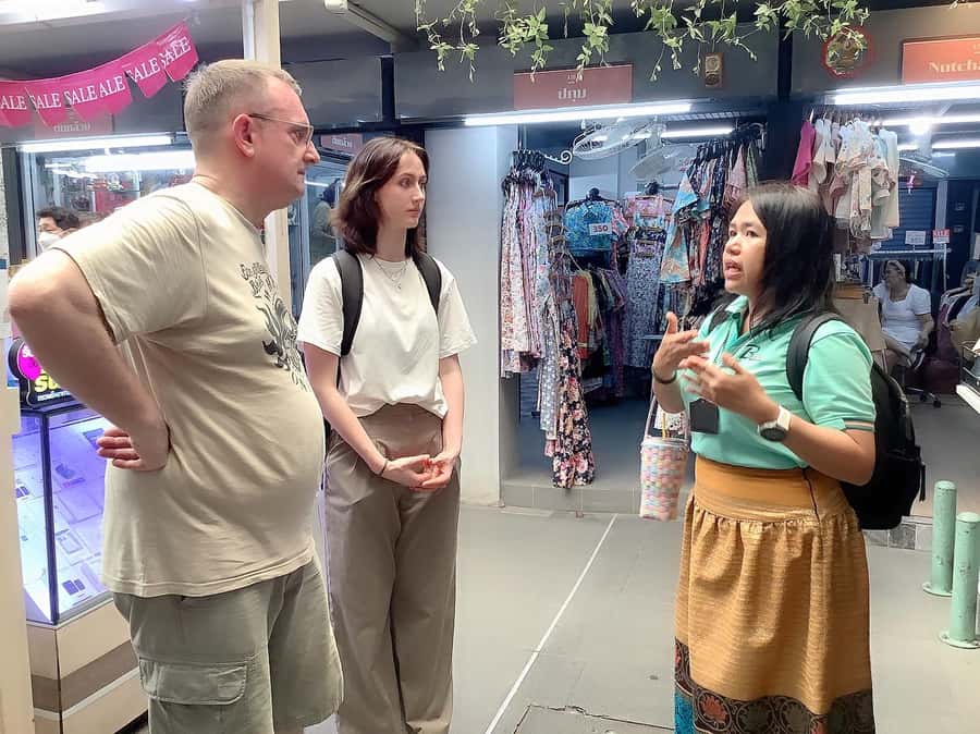 Bangkok Private & Custom Local Guide Tour - Rattanakosin Island Walk: Getting Oriented in the First 40 Minutes