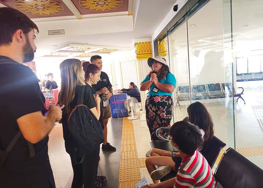 Bangkok Private & Custom Local Guide Tour - Phahurat and Chinatown: Turning Street Energy Into a Plan